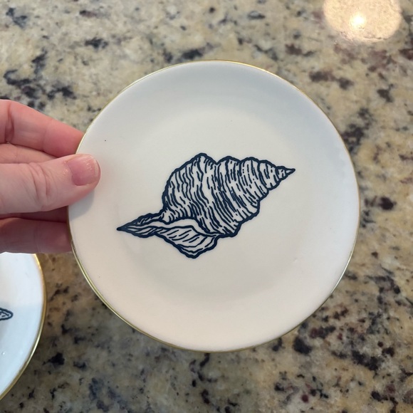 Blue and White Starfish and Seashell Set of Ceramic Plates 5” - Picture 4 of 6